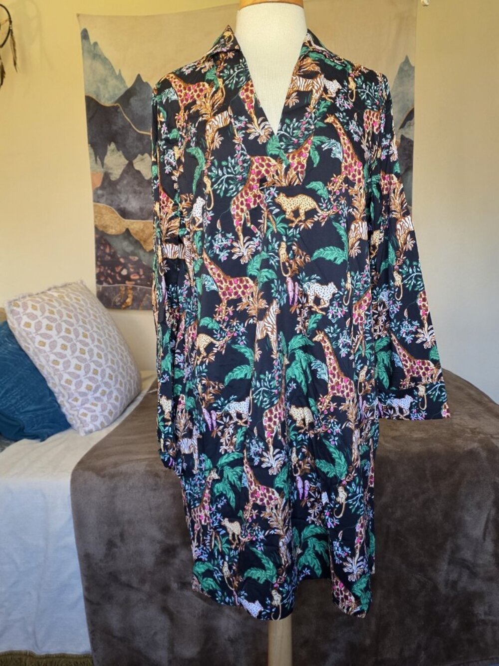 Lilly Pulitzer Chessie Dress XL UPF 50+ Luxletic Dancing in the Moonlight NWT - Picture 5 of 16